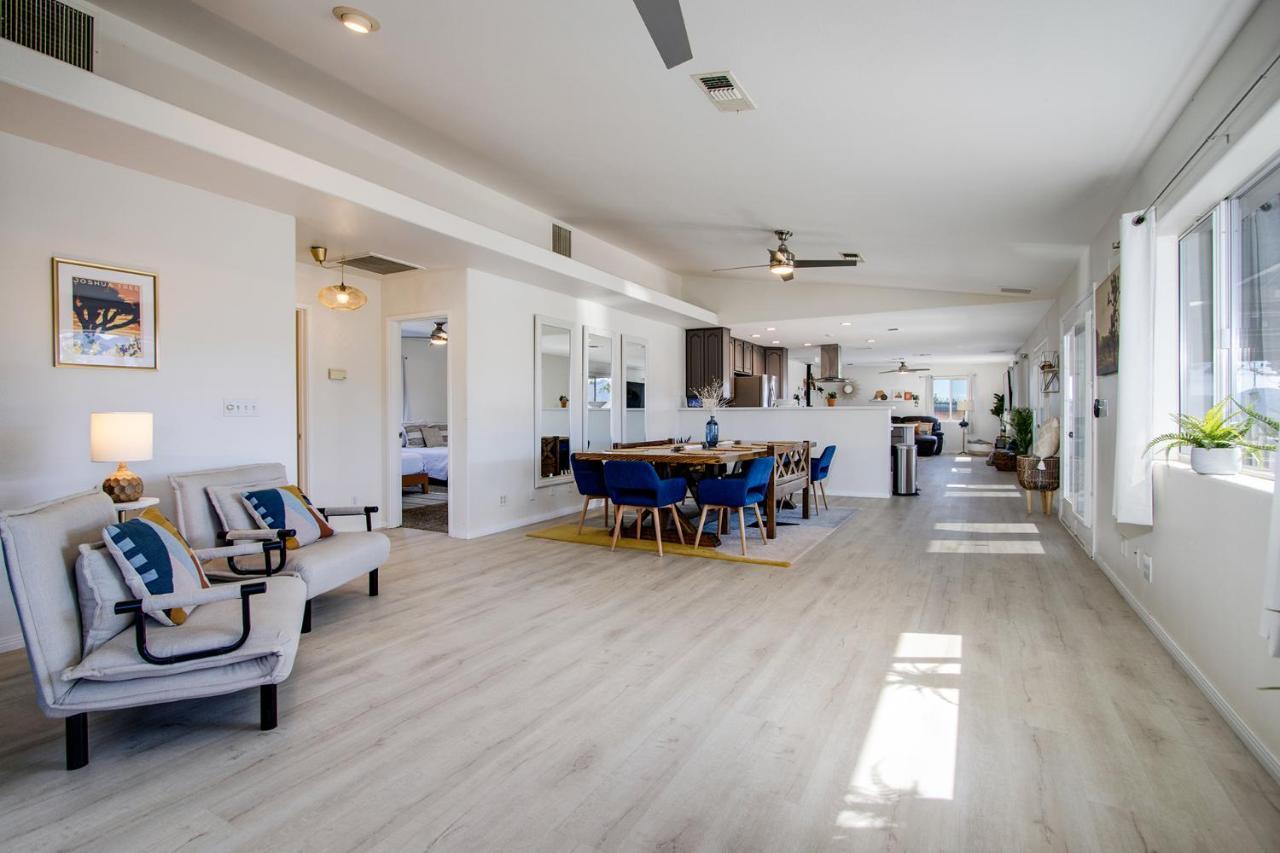 Sapphire Haven + Casita! Pool + Spa + Movie Theatre + 10 Min To Monument! Джошуа-Трі Екстер'єр фото